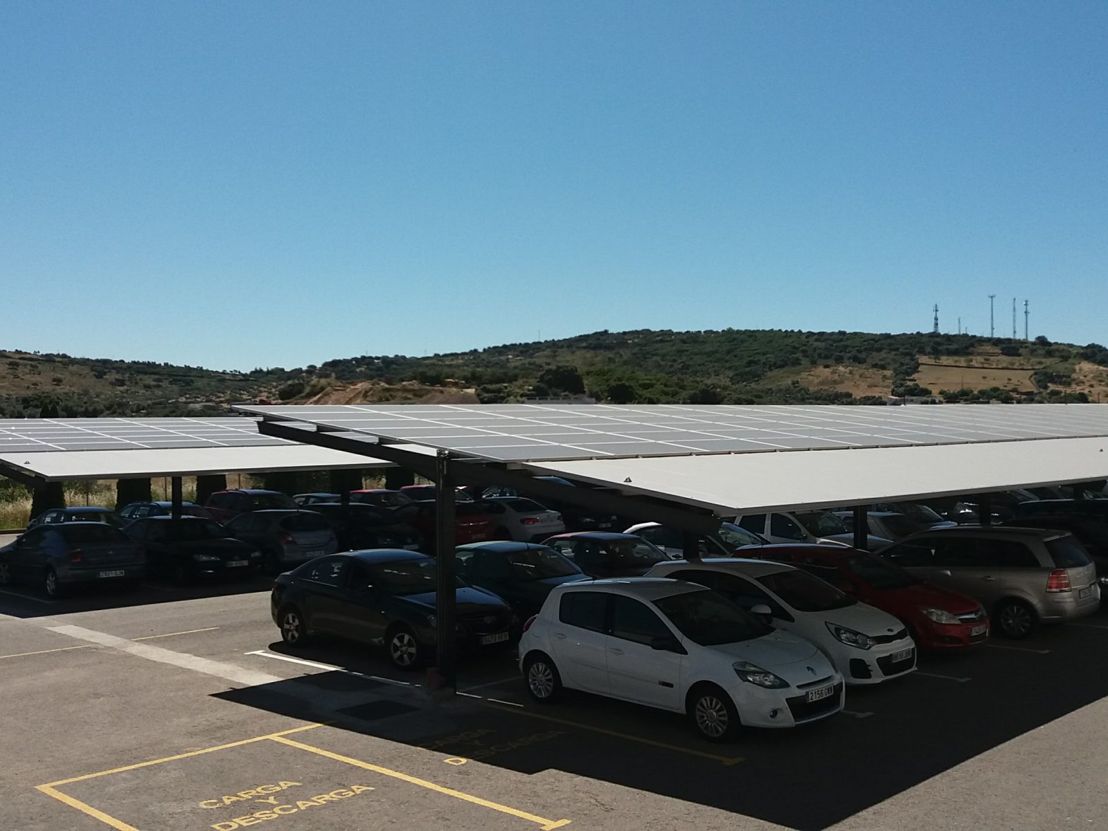 Photovoltaic rooftop project carried of 380kW