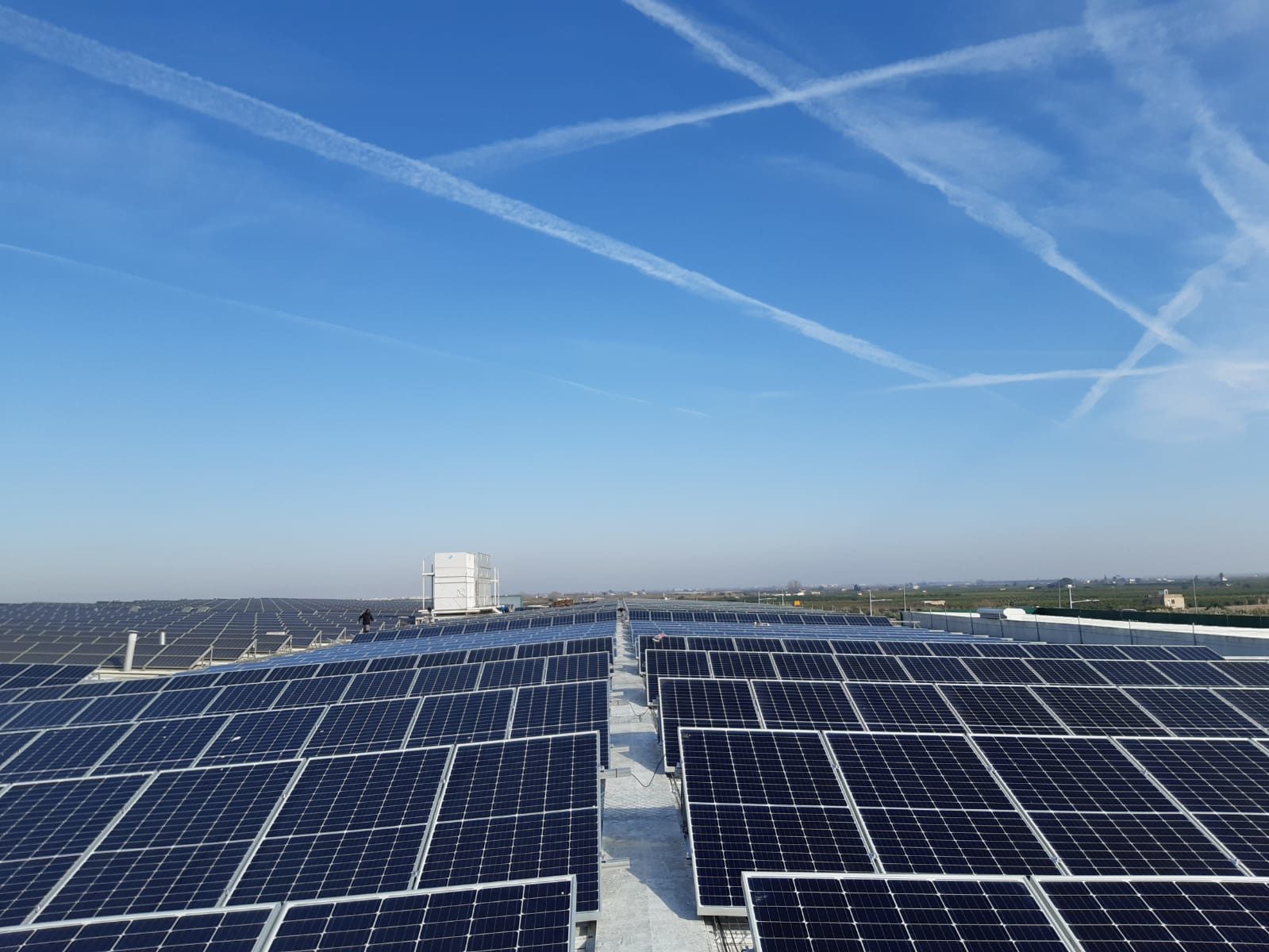 Photovoltaic solar installation on deck: 301 kWp (Comunidad Valenciana)