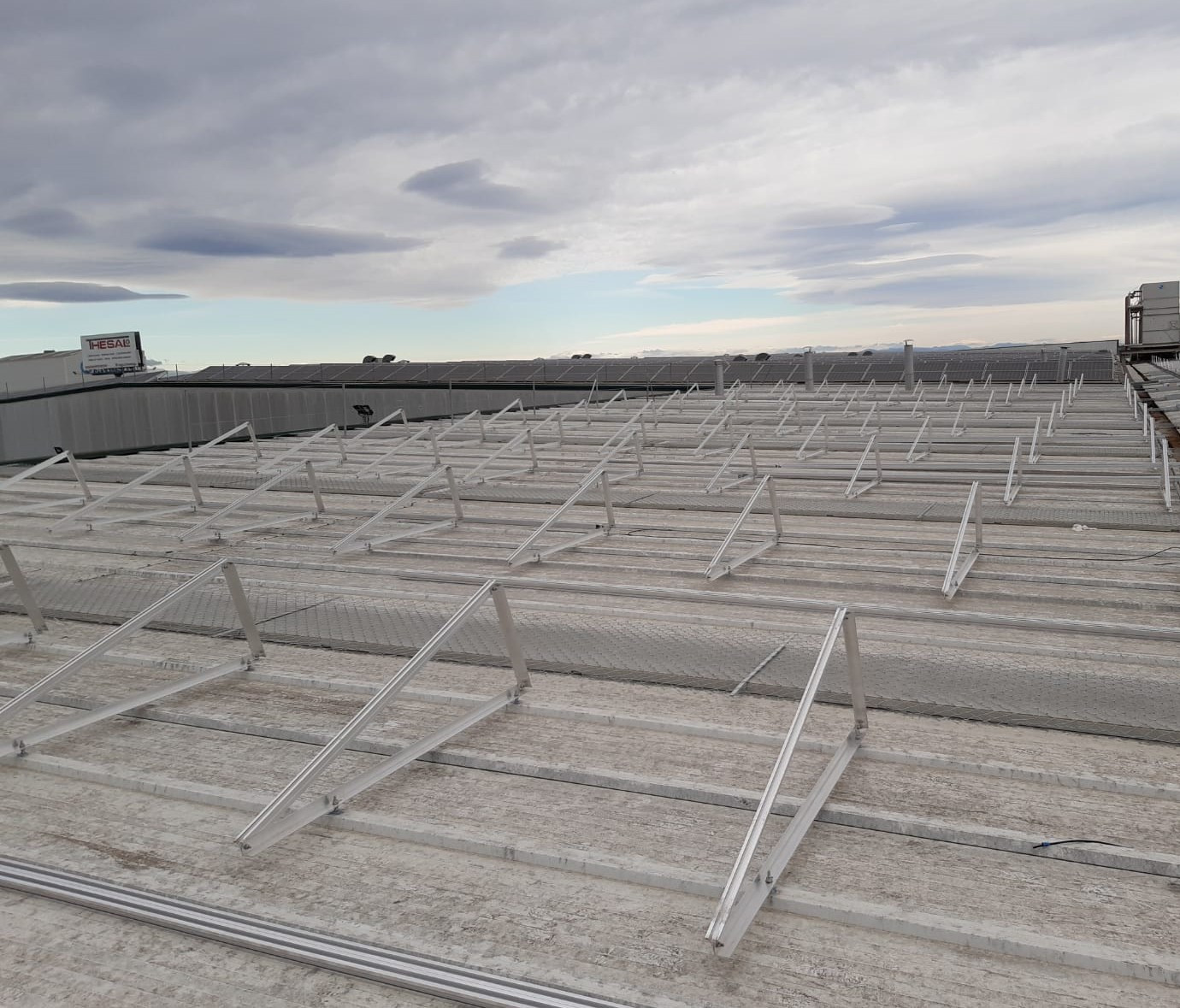 Photovoltaic solar installation on deck: 301 kWp (Comunidad Valenciana)