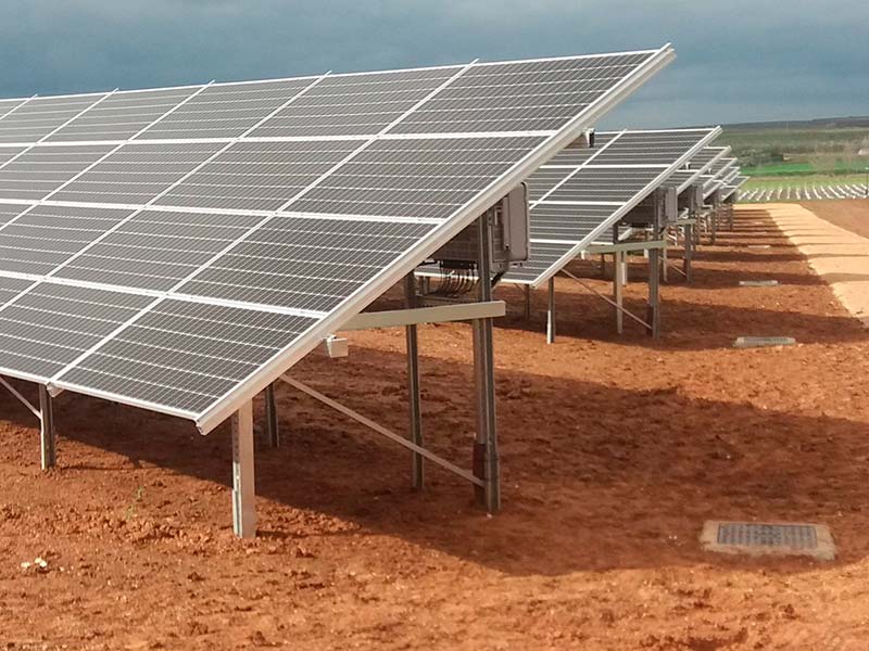 Instalación parque solar: 450 kWp (Extremadura)