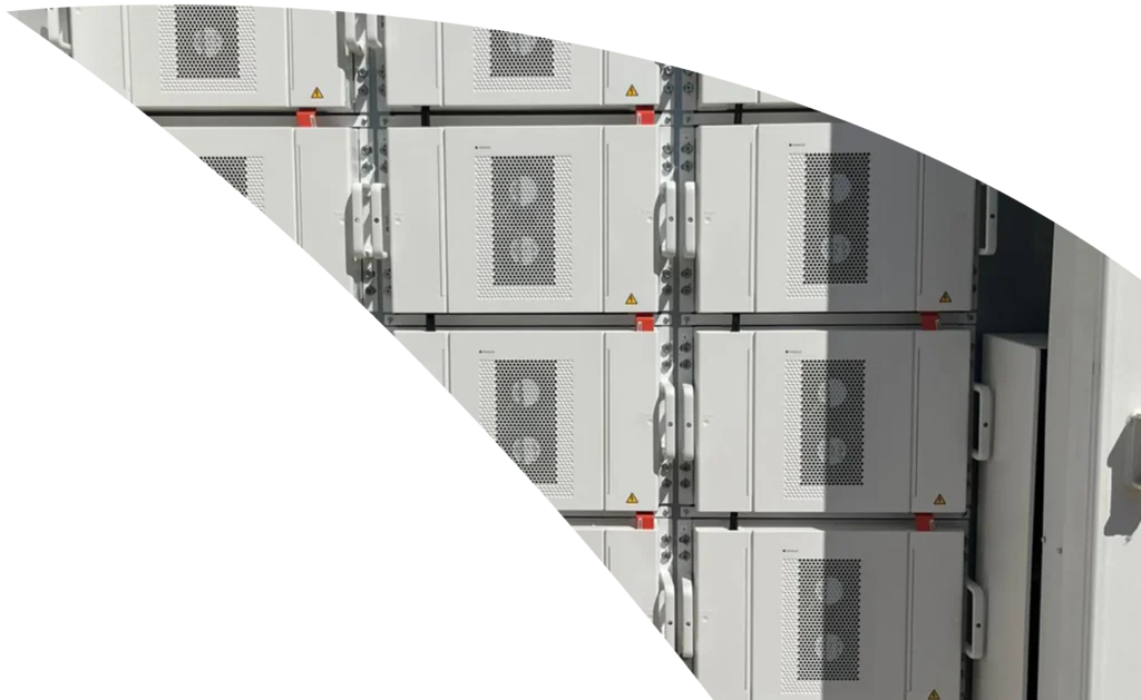 Baterías solares de última generación para almacenar energía y optimizar tu autoconsumo. Ahorra, gana independencia energética y aprovecha al máximo tu instalación solar.